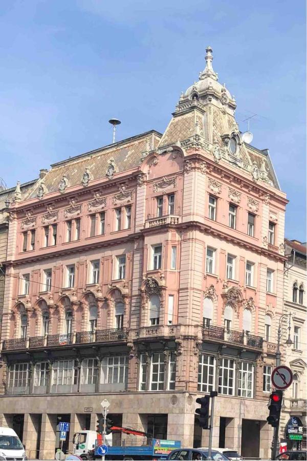 Bpr Sophisticated Astoria Suite With Balcony Budapest Bagian luar foto
